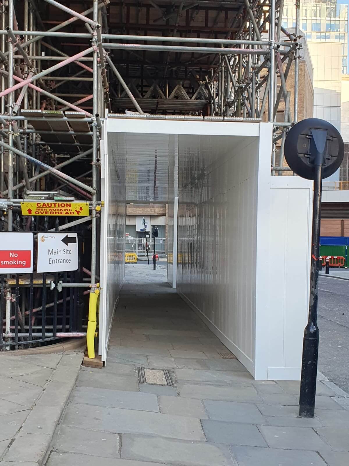 External scaffold setup hoarding installation